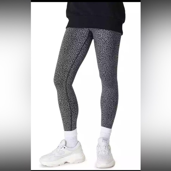 Sweaty Betty Flatter Me Jacquard Gray Leopard Print High Waist Leggings Size S - Picture 10 of 10